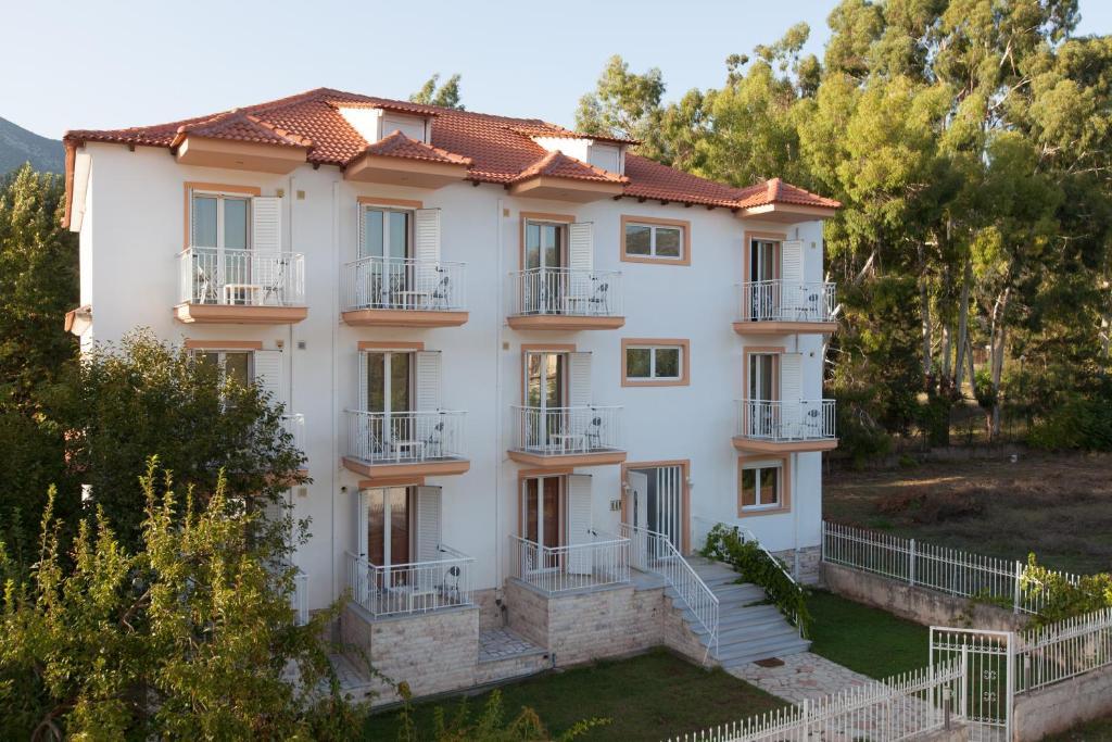 Elatos Apartments Klitoria Exterior photo